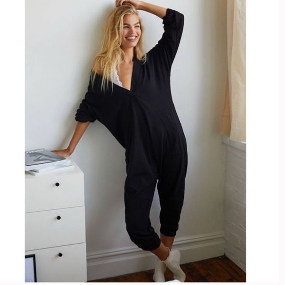 Free People Just Because Onesie Jumpsuit in Black Size Small Oversized Slouchy - Picture 3 of 16